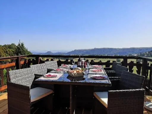 En Chandese * Besse-et-Saint-Anastaise