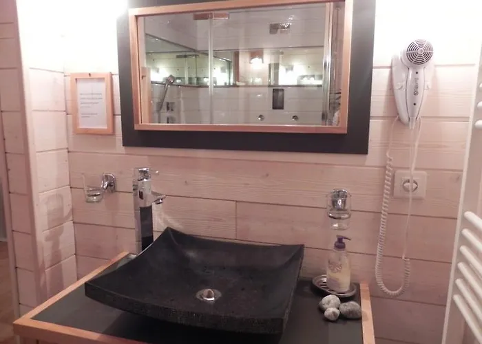 Chalet En Chandese Besse-et-Saint-Anastaise